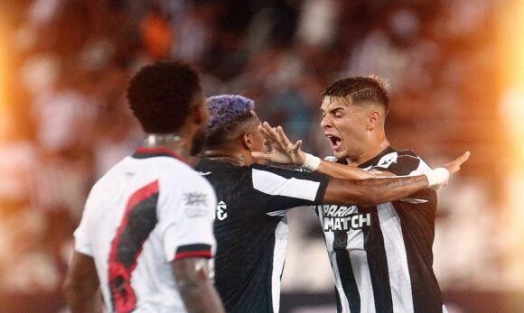 Botafogo derrota o Atlético-GO pelo Brasileirão