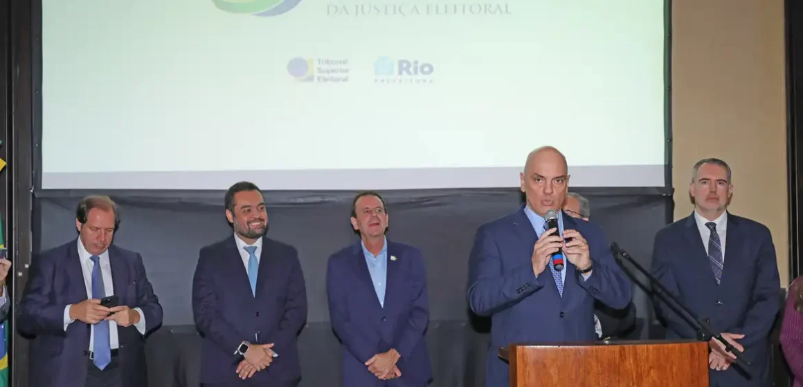 Alexandre de Moraes diz que soberania brasileira está sob ataque