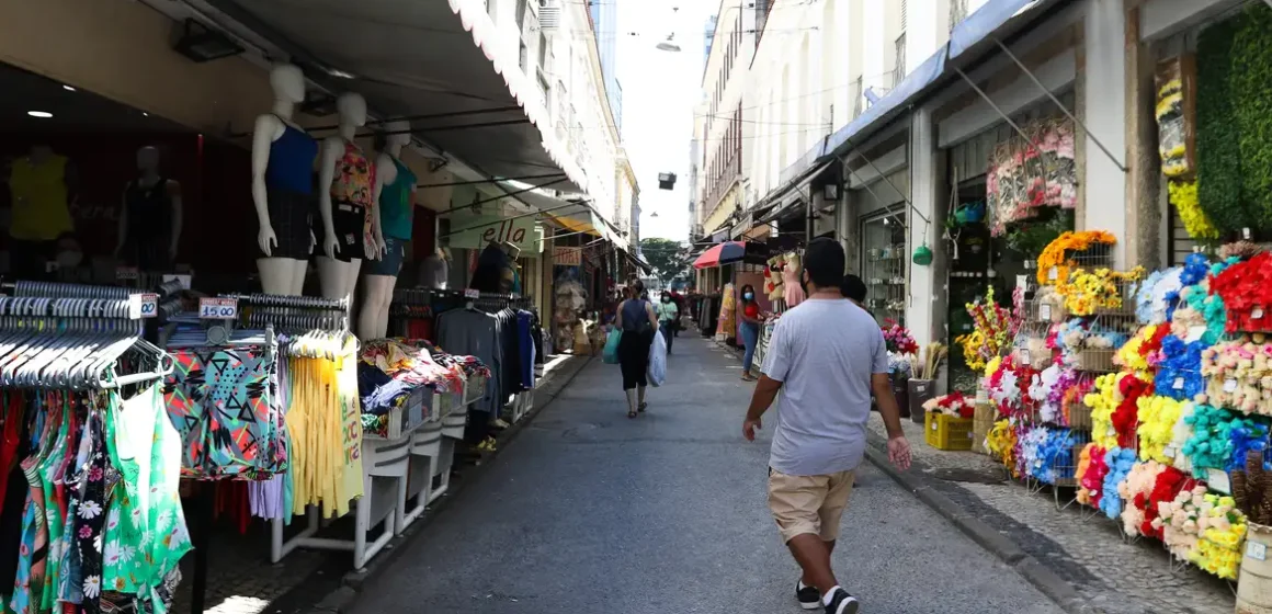 Entenda o que é o Programa Acredita, que pretende ampliar acesso ao crédito