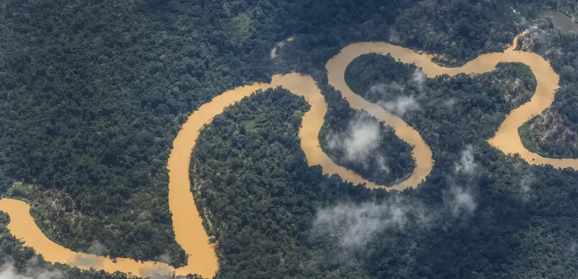 Forças Armadas combatem garimpo na Terra Indígena Yanomami