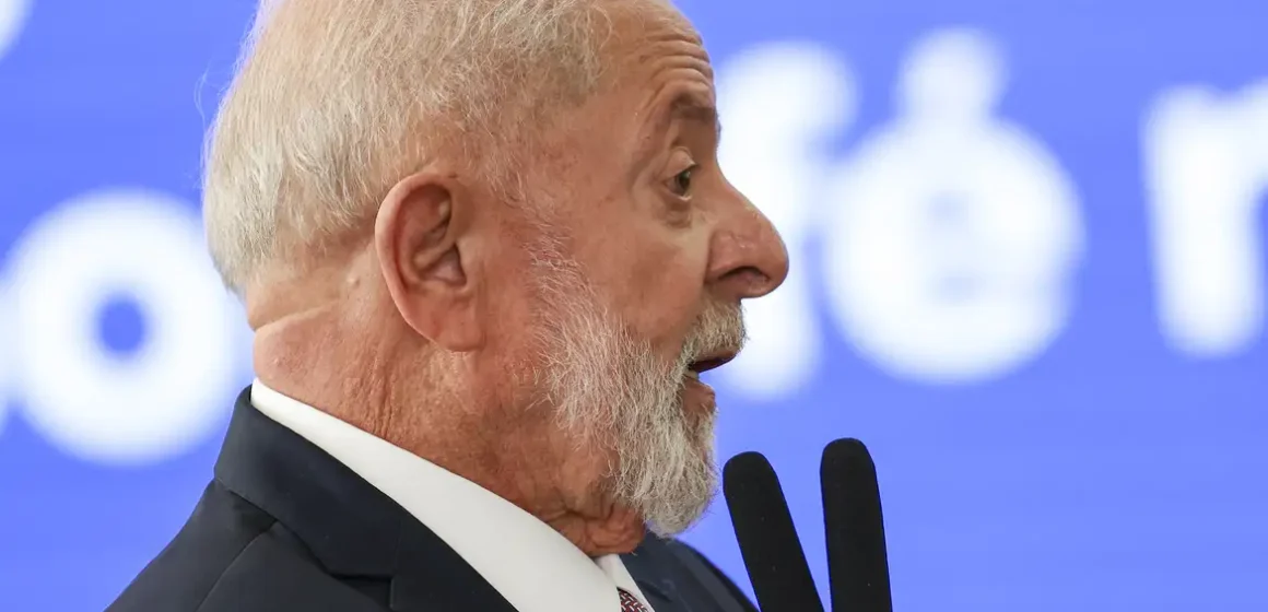 Lula anuncia inclusão de 1,2 milhão de alunos no Pé-de-Meia