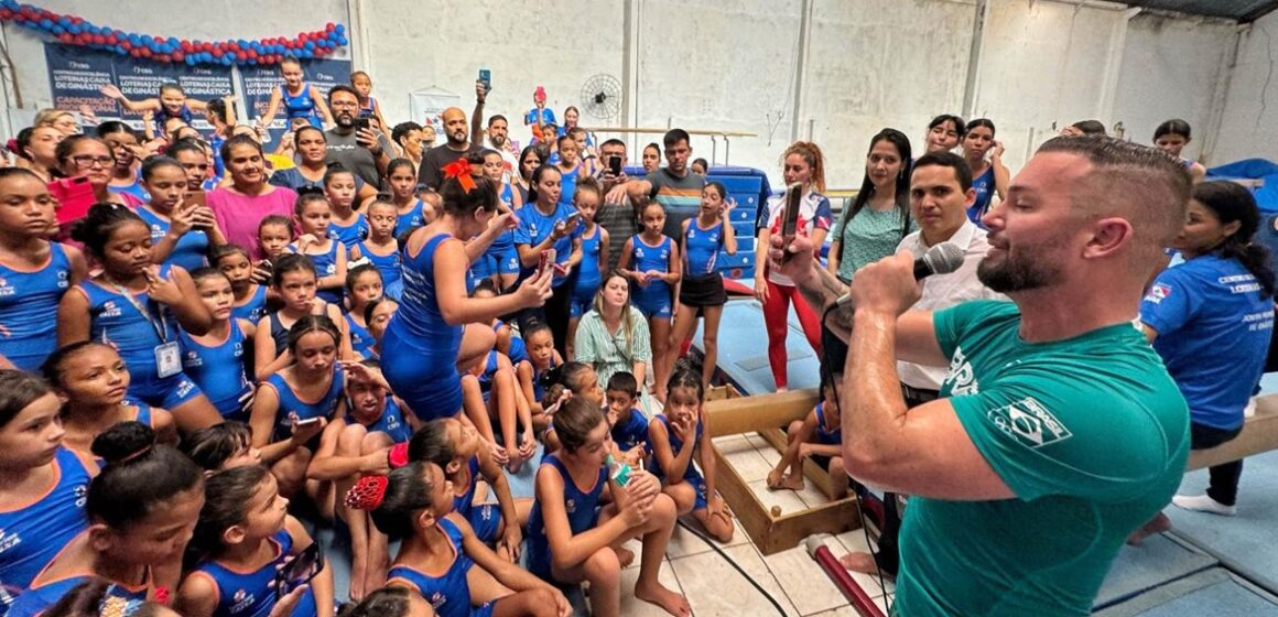 Projeto de ginástica que tem o apoio do Governo recebe a visita de Diego Hypólito