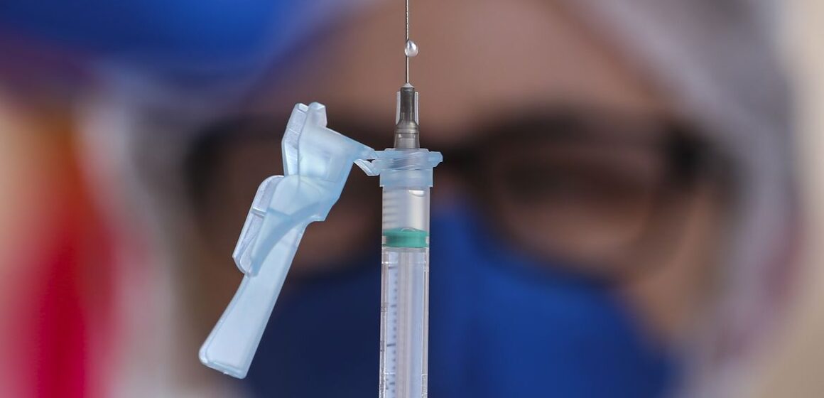 OMS diz que 154 milhões de vidas foram salvas em 50 anos graças às vacinas