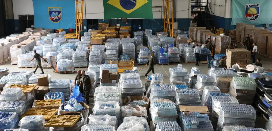 Defesa Civil do RS contabiliza 200 toneladas de alimentos doados