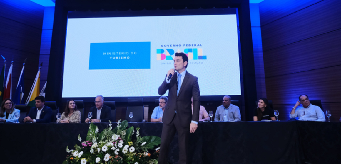 Celso Sabino assina em Belém aporte de R$100 milhões para COP 30