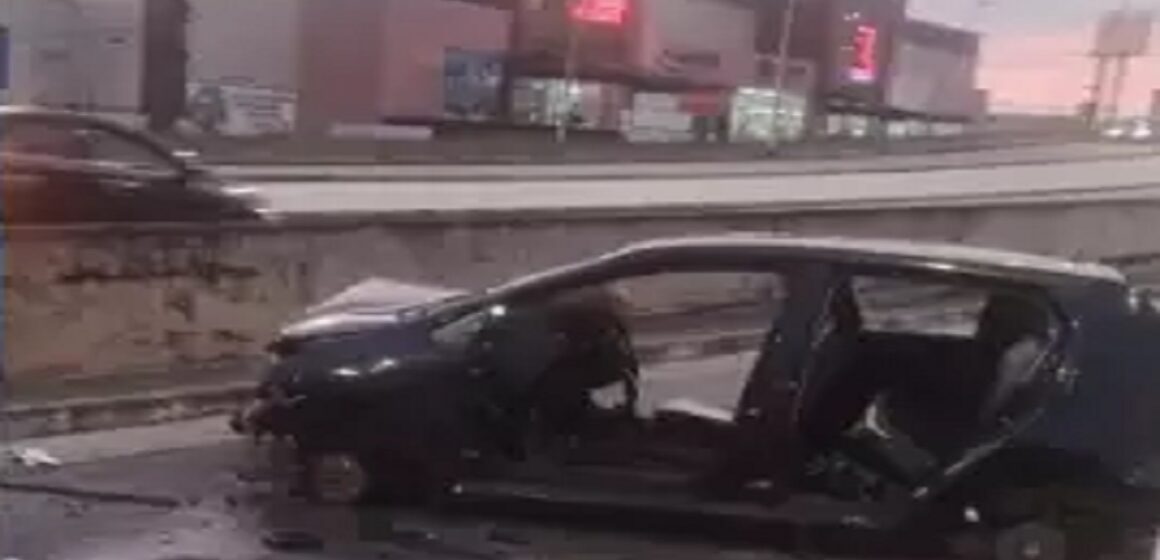 Carro sofre acidente em Belém e tem peças furtadas