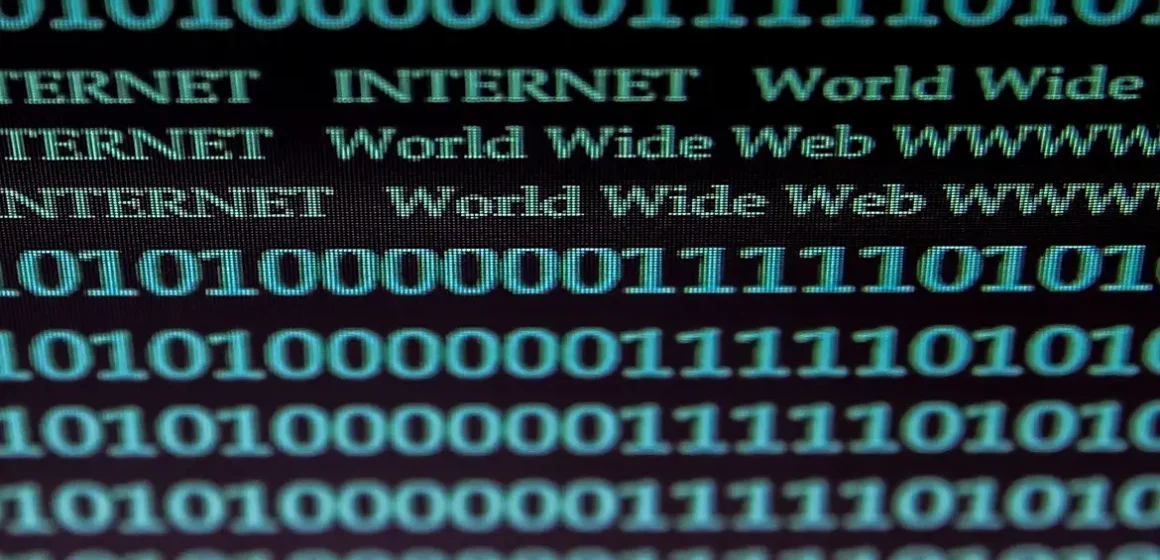 Apenas 11% das escolas têm internet na velocidade certa, diz pesquisa