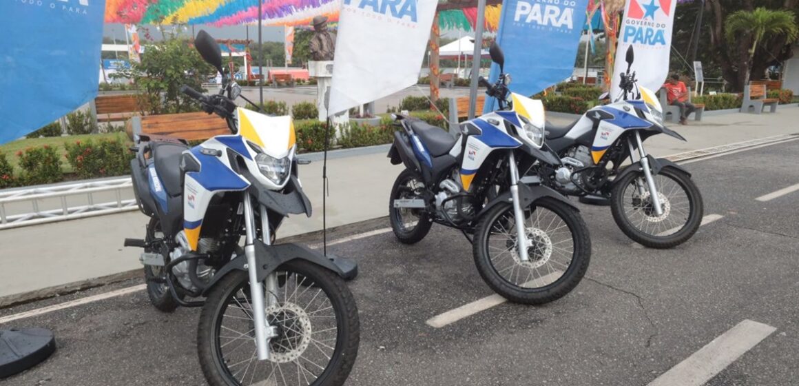 Governo realiza entrega de lancha e motocicletas para município de São Caetano de Odivelas
