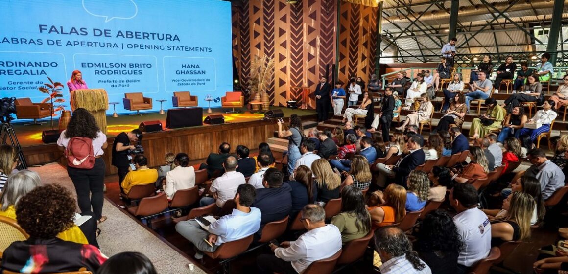 Evento sobre educação com representantes de 12 países ocorre em Belém