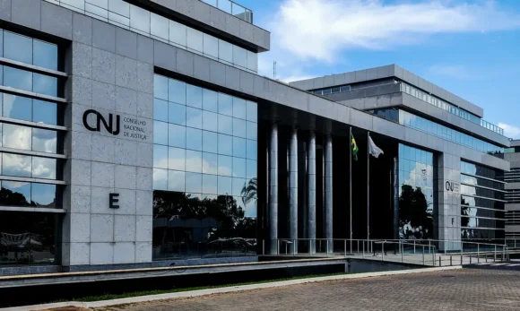 CNJ investigará desembargador que negou prioridade a advogada gestante