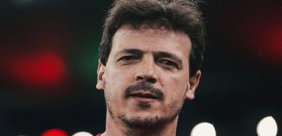 437027840_1049908189438435_8879880545487212471_n Fernando Diniz é demitido do Fluminense