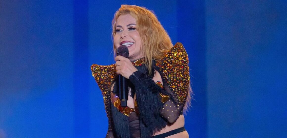 Joelma celebra 50 anos de vida