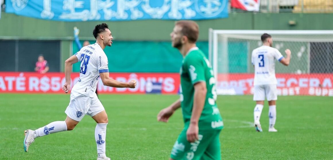 448577883_18442235644023781_1313599180876320824_n Paysandu vence a Chapecoense-SC e volta a vencer na Série B