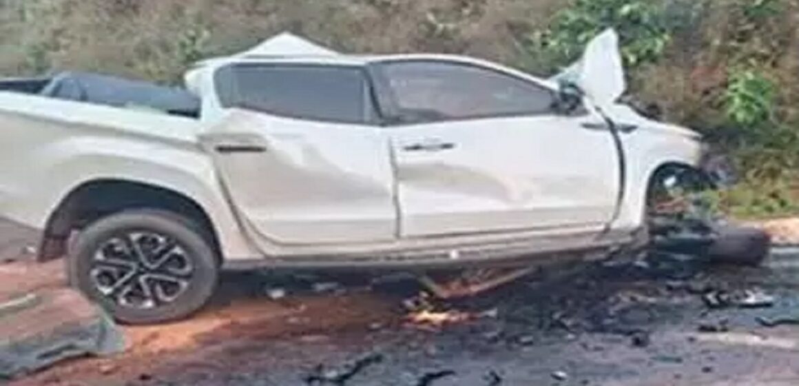 No interior do Pará, colisão entre carreta e caminhonete deixa 3 mortos