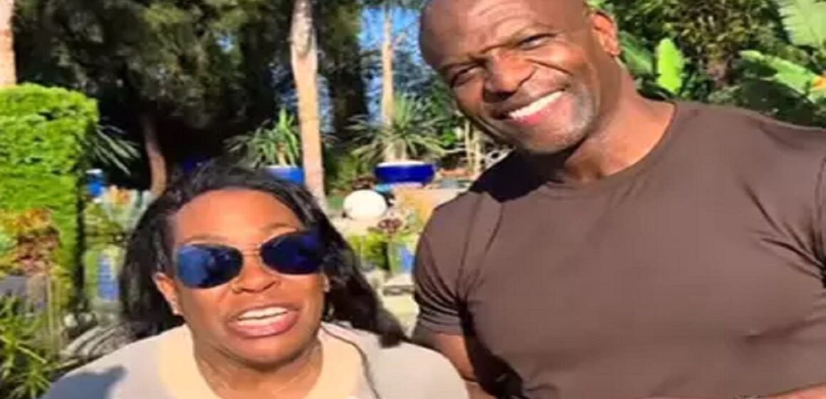 Atores de Julius e Rochelle de ‘Todo Mundo Odeia o Chris’ anunciam nova versão da série