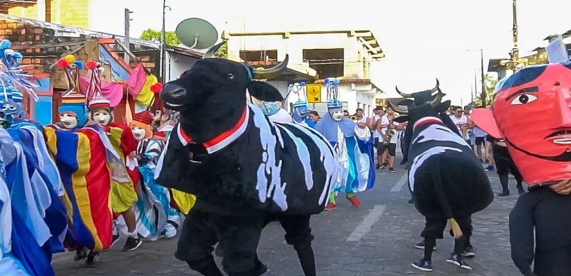 Desfile cultural agita as ruas de São Caetano de Odivelas 
