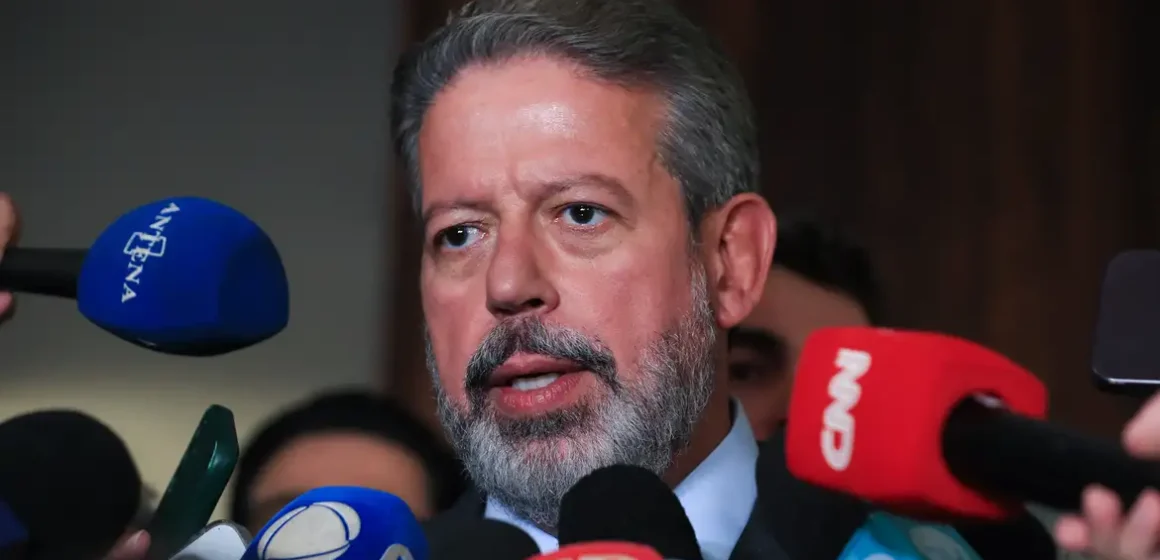 Lira anuncia comissão para debater PL do Aborto no segundo semestre