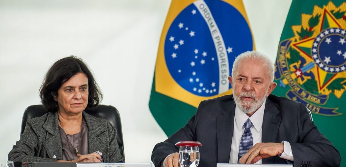 Lei sobre cuidado de pessoas com Alzheimer é sancionada