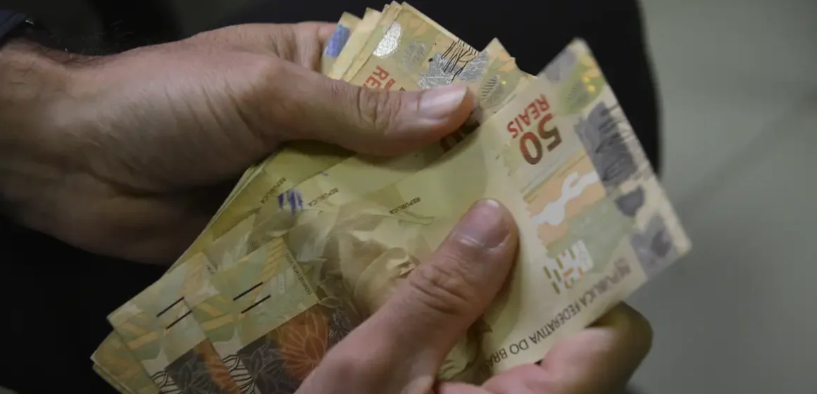 Caixa libera abono do PIS/Pasep para nascidos em julho e agosto