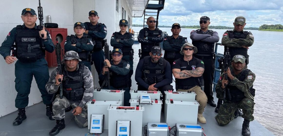 Agentes apreendem equipamento de energia solar furtados
