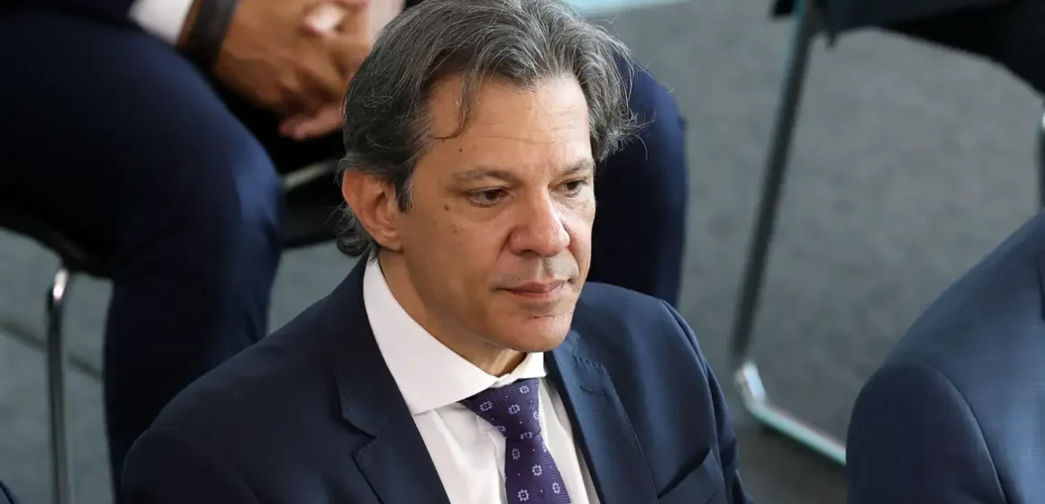Haddad anuncia R$ 25,9 bilhões em cortes de despesas obrigatórias