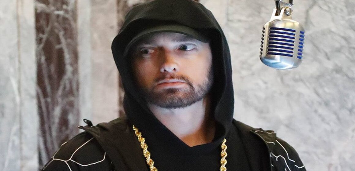 44119798_10155671275485079_7022733375383273472_n Eminem chega ao topo da Billboard 200 com novo álbum