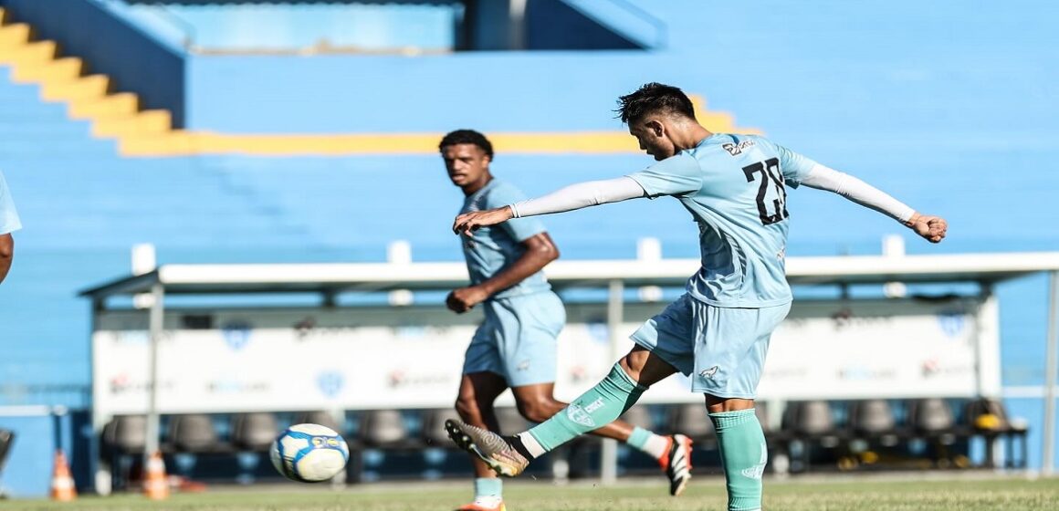 Paysandu é o time da Série B que mais levou cartões vermelhos em 13 rodadas