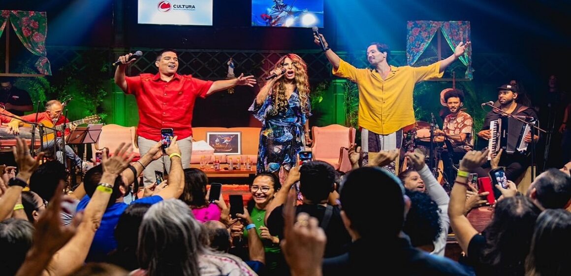 Elba Ramalho, Arthur Espíndola e outros artistas animam noite em Belém