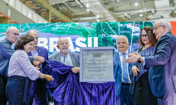 Governo lança iniciativa de R$ 1 bilhão para laboratório científico