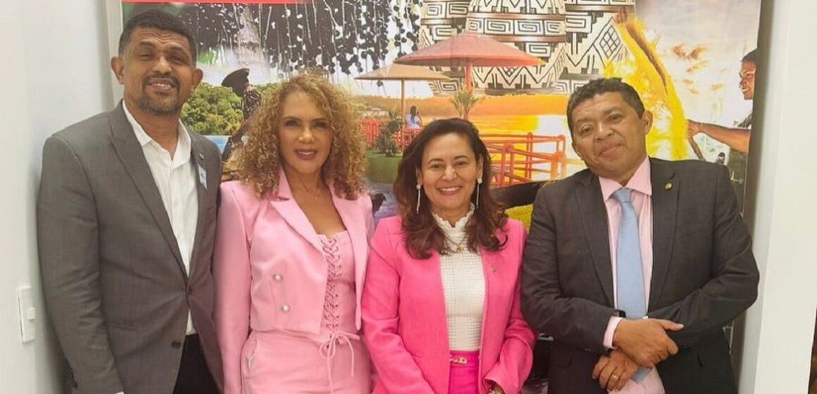 Adair Neves reúne com parlamentar e senador