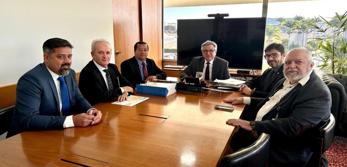 Cofen vai ao Palácio do Planalto discutir projetos de interesse da Enfermagem