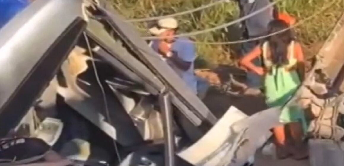 Dois graves acidentes com micro-ônibus ocorreram no sudeste do Pará
