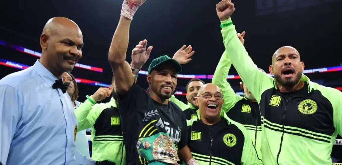 Robson Conceição é campeão mundial no boxe profissional nos EUA