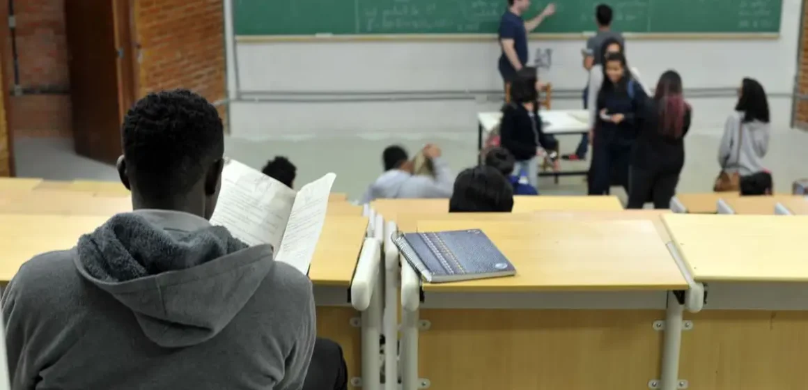 sala_de_aula Prouni terá mais de 240 mil bolsas no segundo semestre