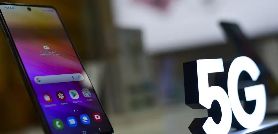 Rede 5G completa 2 anos presente em quase 600 municípios