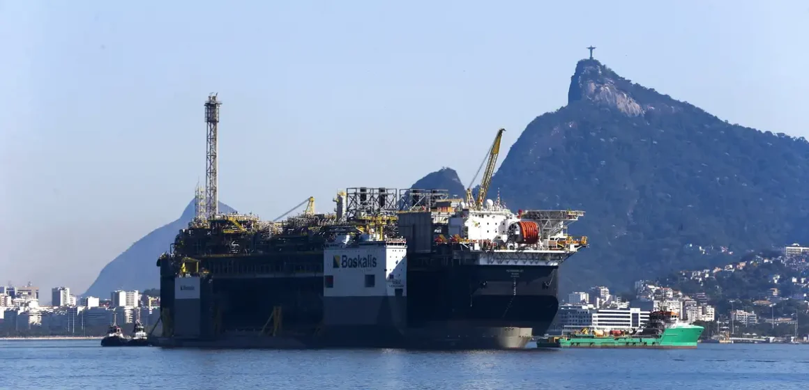 Petrobras: produção de petróleo e gás natural aumenta 2,4% em um ano