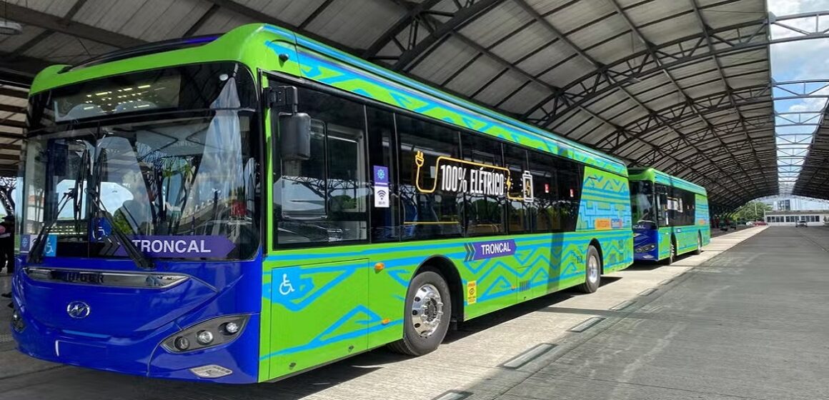 Primeiros ônibus elétricos que irão circular em Belém são apresentados