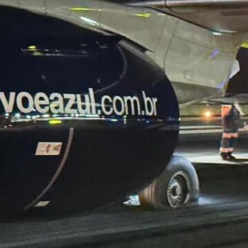 Pista do Aeroporto Internacional de Florianópolis é fechada após avião sofrer danos durante pouso