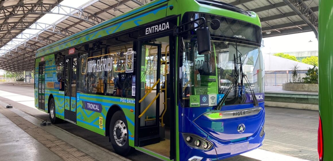 TCM-PA mantém suspensão da compra de ônibus elétricos em Belém