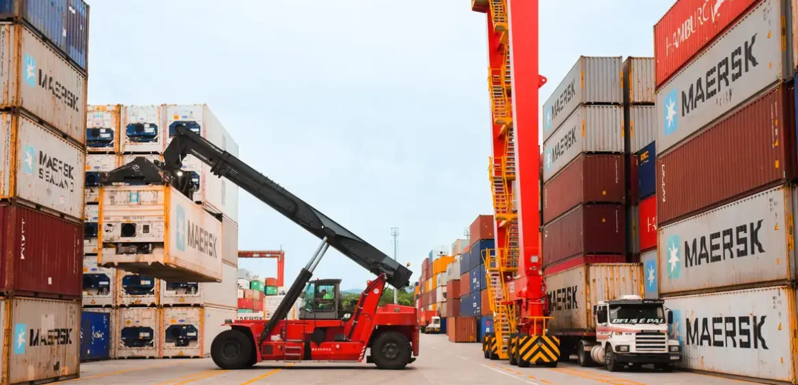 Balança comercial brasileira tem superávit de US$ 7,6 bilhões em julho
