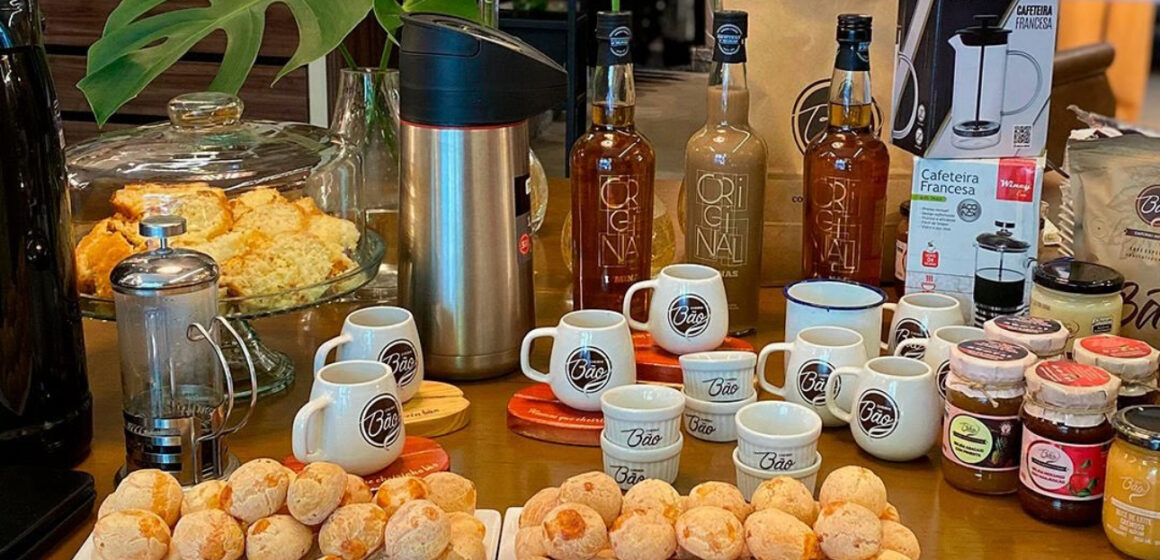 Cheirin Bão marca presença em eventos sociais