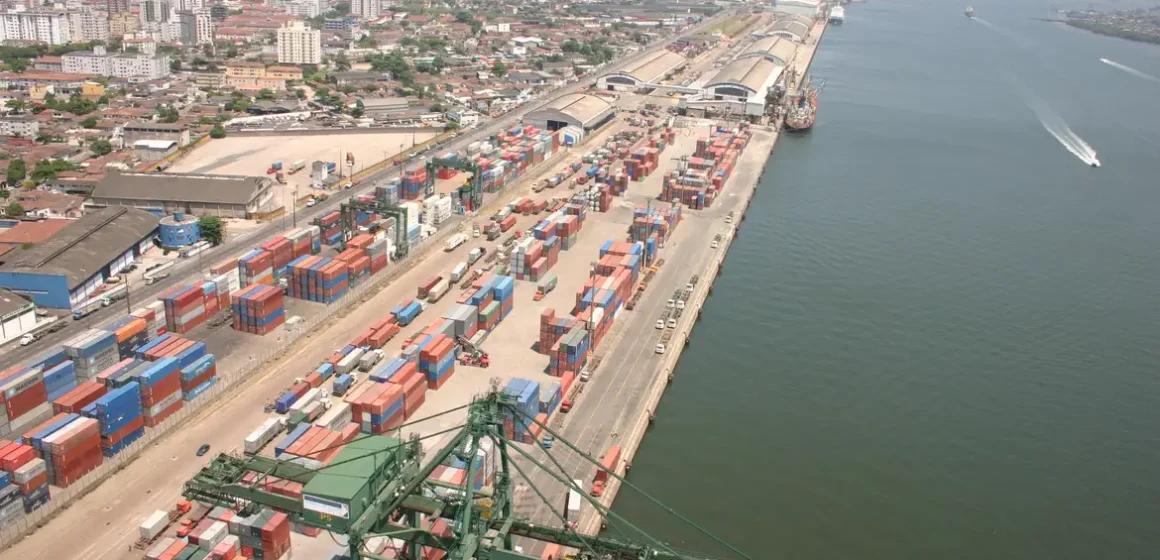 Orçamento de 2025 terá R$ 73,4 bilhões com investimentos