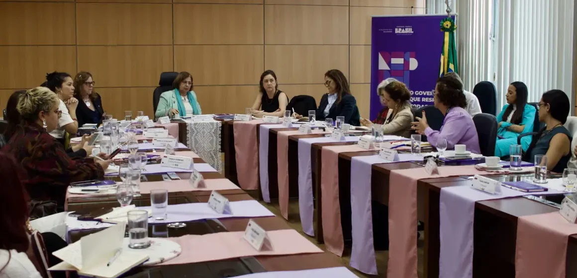 Governo quer apoio de times de futebol contra feminicídio