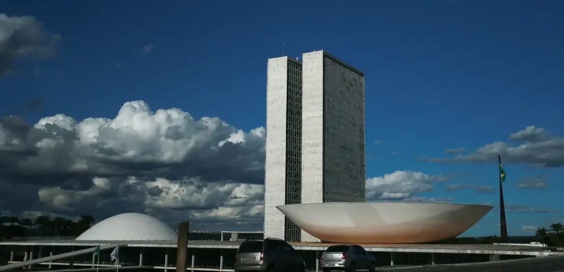 Câmara aprova urgência para criação do comitê gestor do IBS