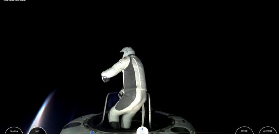 Primeira caminhada espacial de missão privada é feita pela SpaceX