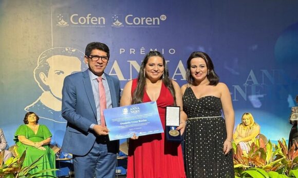Enfermeira do Pará recebe homenagem do Prêmio Anna Nery 