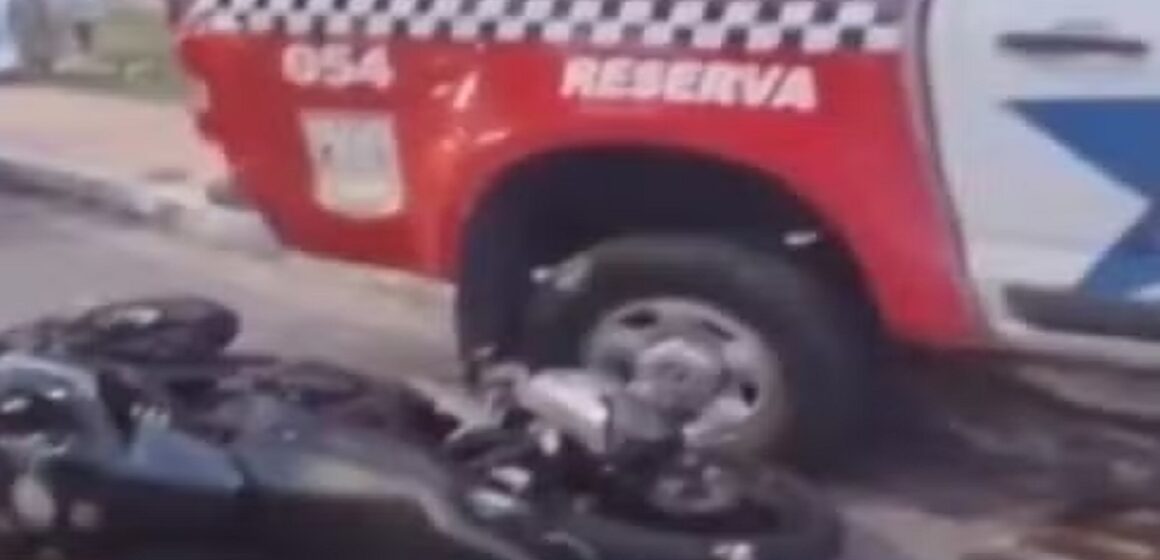 Policial ensina mulher embriagada a dirigir viatura e provoca acidente em Belém