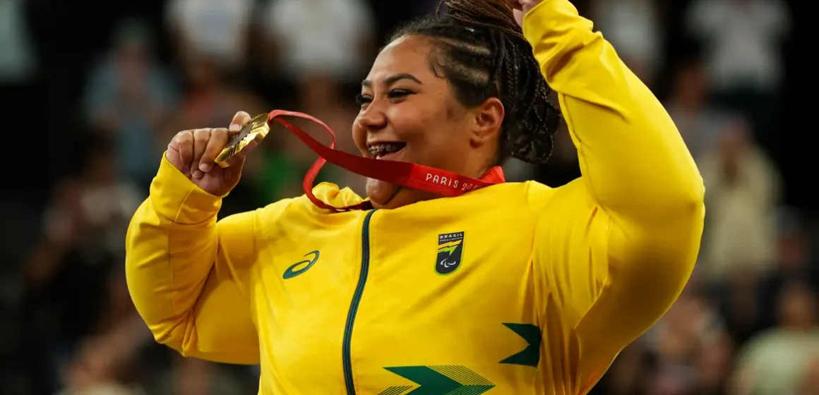 Com direito a recorde paralímpico, Tayana Medeiros conquista o ouro