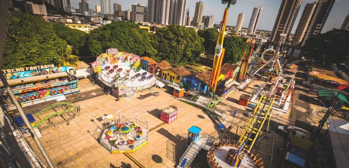 Inicia a montagem do Arraial de Nazaré