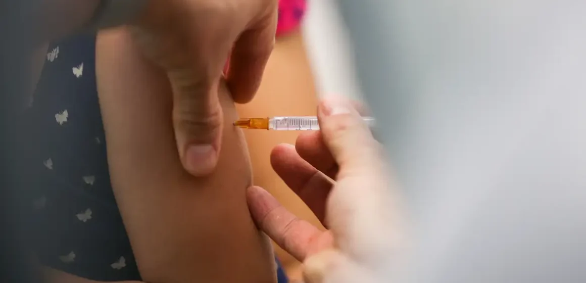 Multivacinação não oferece risco e aumenta imunidade coletiva